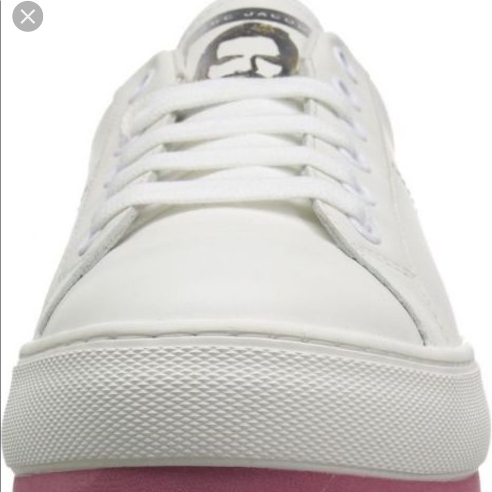 Platforms - Picture 2 of 8